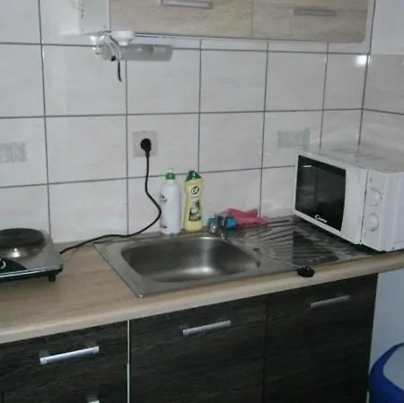 Goscinne Dw Antom Guest house Dzwirzyno